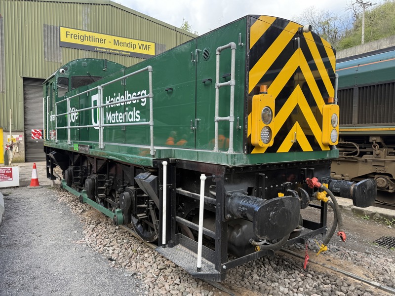 '08e' shunter which once had tree growing out of it is launched at quarry