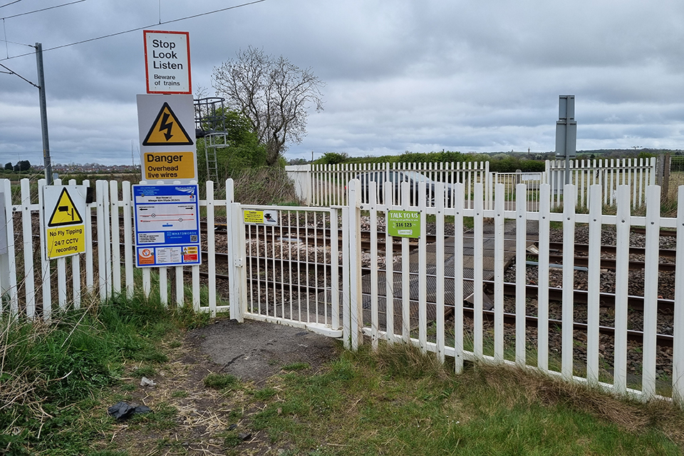 Blue House Lane level crossing. RAIB.