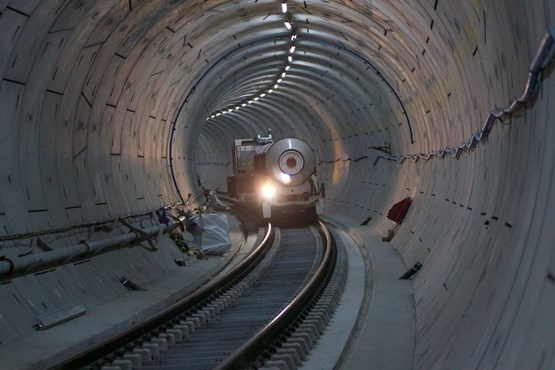 VIDEO: Fit-out of Crossrail tunnels  Royal Oak to Bond Street