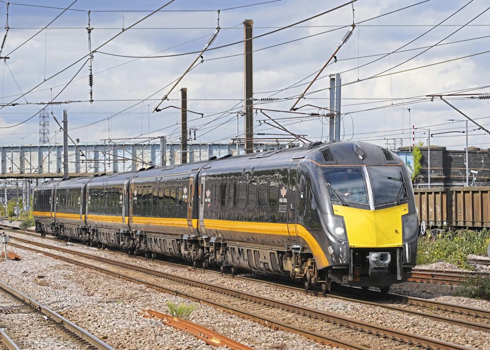 180107 Hart of the North heads non-stop through Peterborough with an afternoon Sunderland-King’s Cross service on July 28. NEIL PULLING