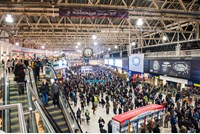 Record number of passenger journeys, but the growth slows