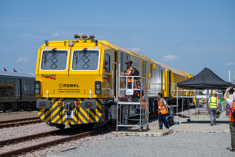 Network Rail's on-track maintenance train. JACK BOSKETT/RAIL.