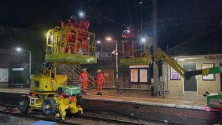 Hybrid MEWPS at Royston station in battery-only mode. NETWORK RAIL
