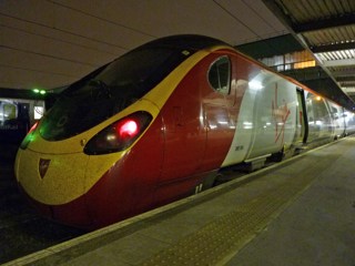 390104 at London Euston. RICHARD CLINNICK.